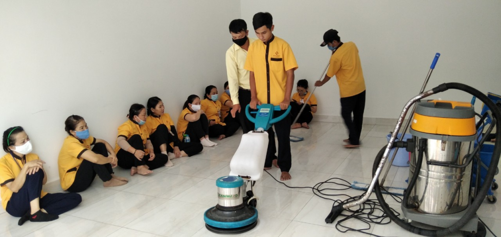 Nên so sánh các đơn vị dịch vụ với nhau